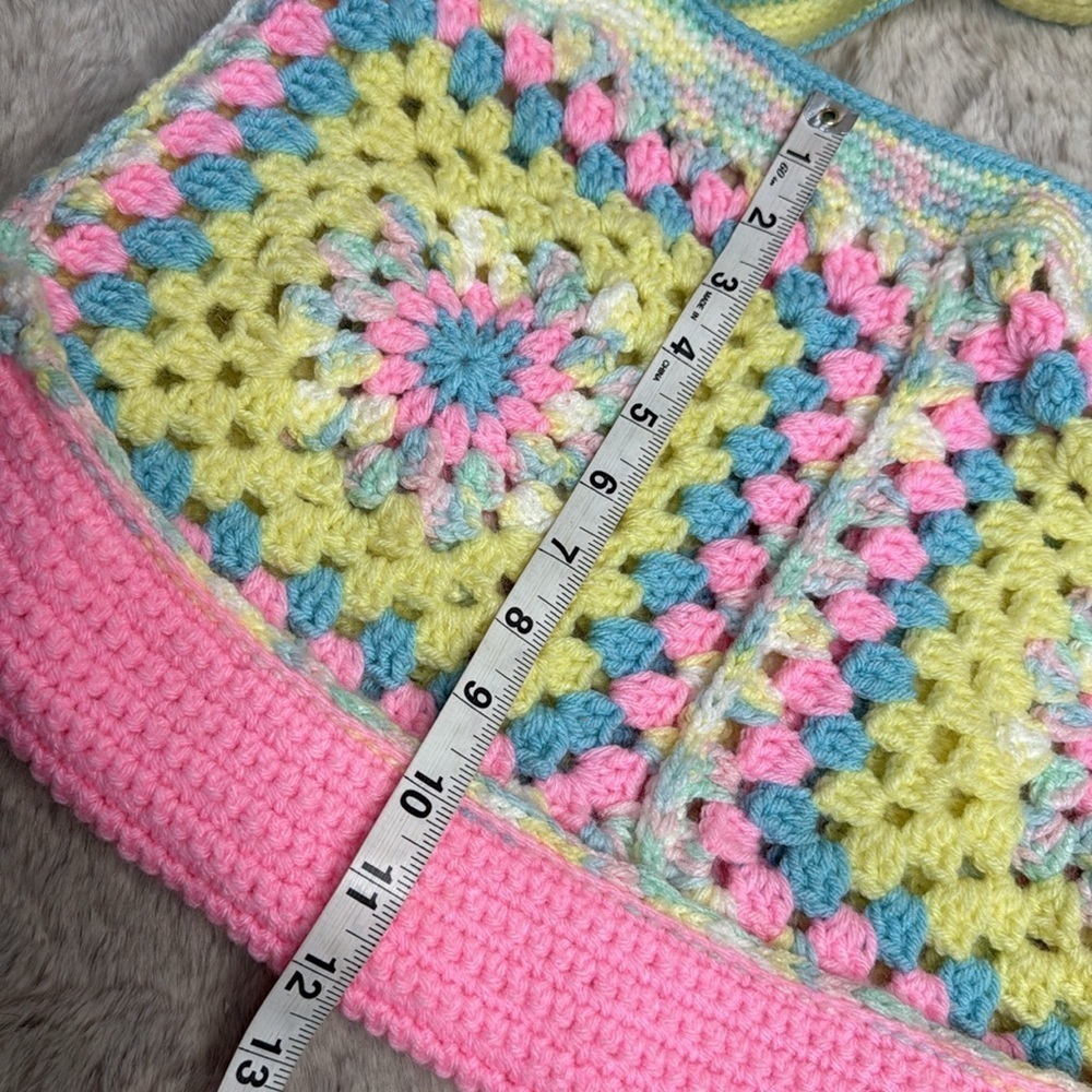 Multicolor Crochet Tote Bag - Picture 4 of 6